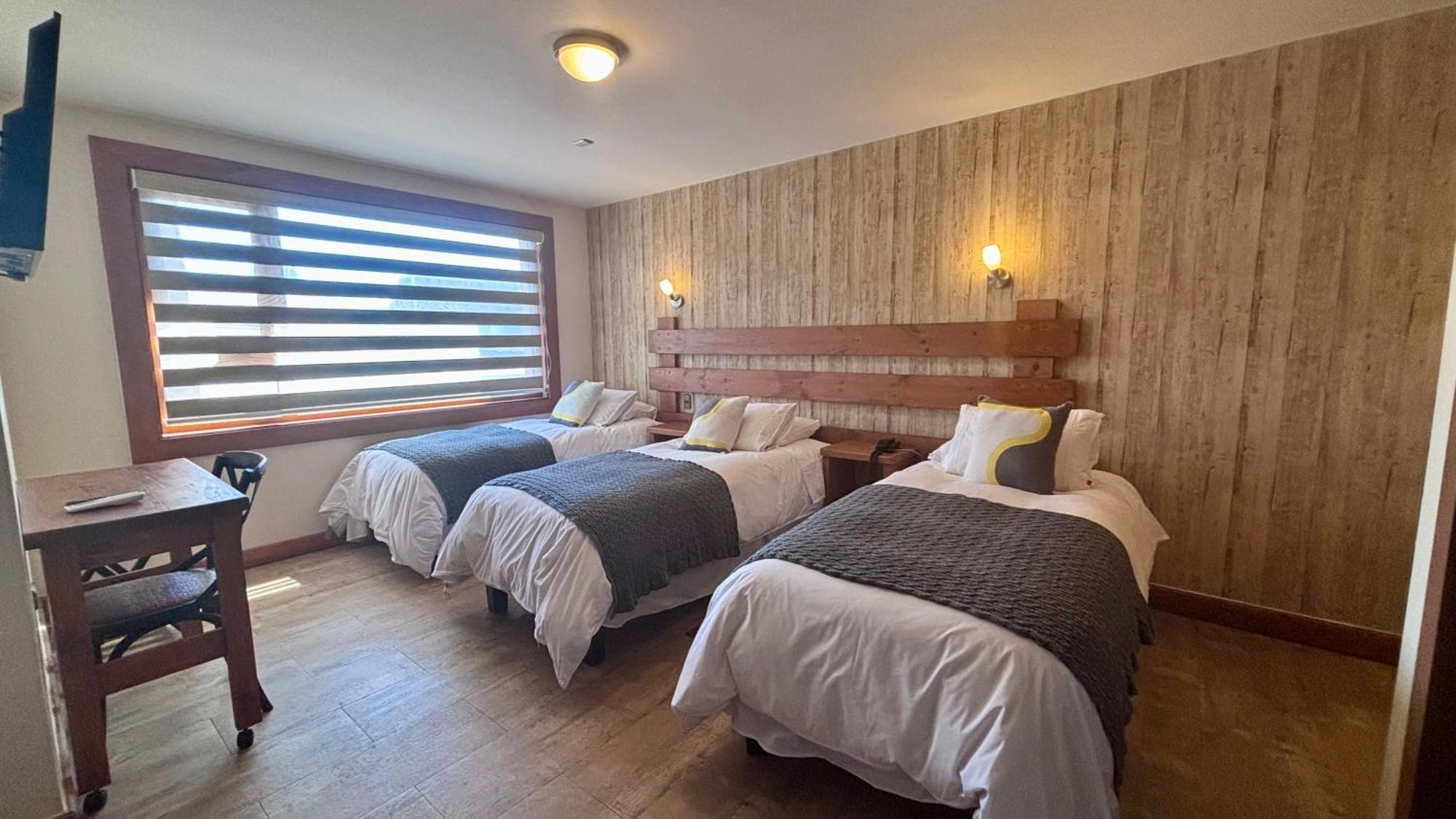 Entre Cumbres Apart Hotel Coyhaique Exteriör bild